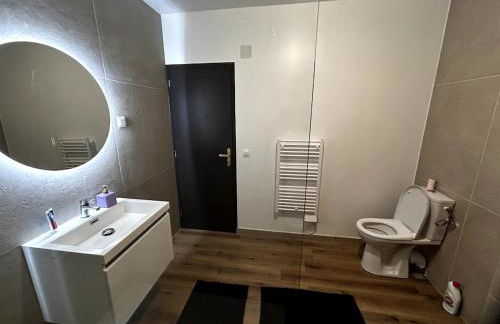 Modern app #2 renovated ground floor 4pers - Foto 3