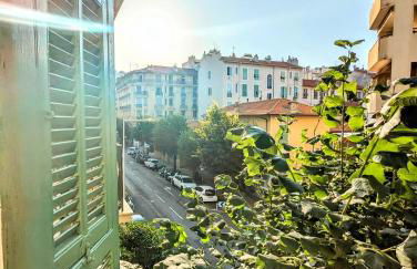 Cozy T2 - Lovely Balcony - Center - Liberation - Clim - WIFI - Foto 23