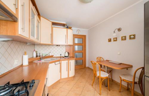 National Stadium Spacious Apartment by BookingHost - Foto 17