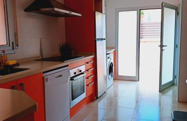 Chalet amplio con Jardín y zona barbacoa. - Foto 6