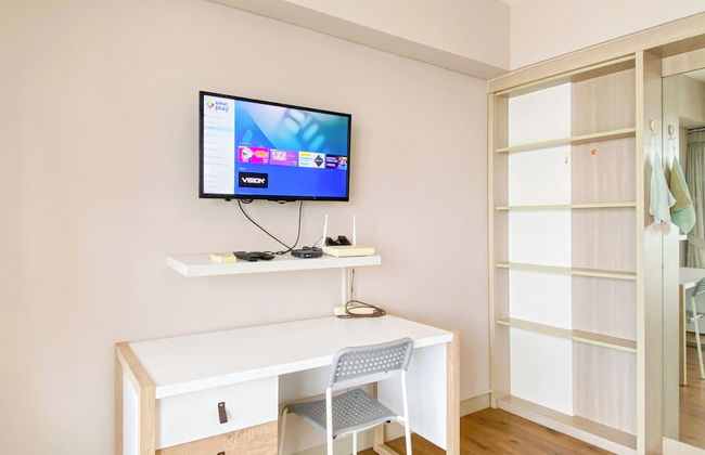 Homey and Good Studio at H Residence Apartment - Foto 15