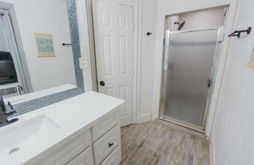 Coastal Escape, Steps to Beach, Fire Pit - Foto 46