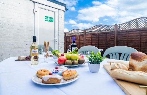 Monmouth House Aylesbury Premier Quality Accommodation For Larger Families Contractors And Professionals Sleeps Up to 6 Guests - Foto 56