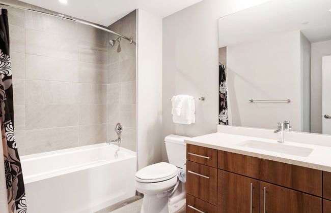 Bluebird Suites near Pentagon - Photo 64