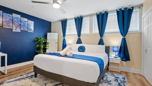 Upscale King Bed Suite ADA with Free Parking - Foto 3