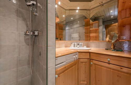 Courchevel 1850 - Appartement 4 pers, skis aux pieds, wifi, parking - FR-1-631-220 - Foto 8