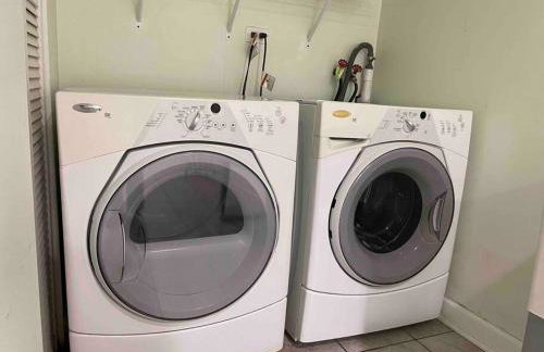 The Ultimate Escape. Unpack, Relax, Enjoy!Sleeps14 - Foto 39