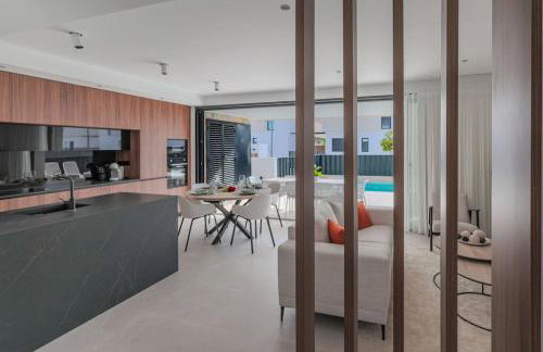 Luxueuze villa met verwarmd zwembad - Foto 1