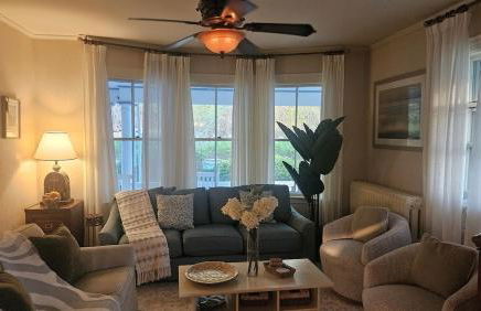 Big New England Family Home; walk to beach, shops - Foto 16