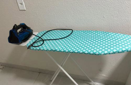 Estadia Charmosa no Coração da Cidade - Foto 14