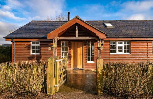 The Country Lodge at Hill House Farm Cheshire - Photo 13