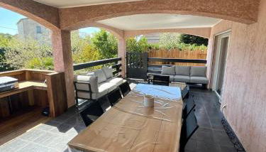 Villa avec piscine entièrement rénovée à 5min de la plage de pinia - Foto 2