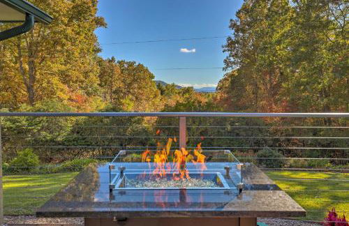 Stunning Fletcher Home Hot Tub and Fire Pit! - Foto 31