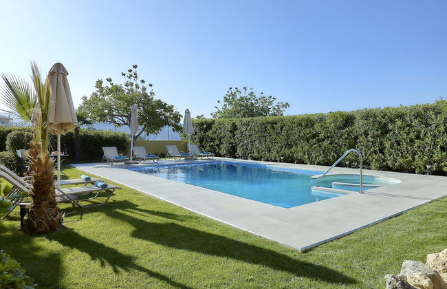 Castello Villa Daphnes - Private Pool & Whirlpool - Foto 14