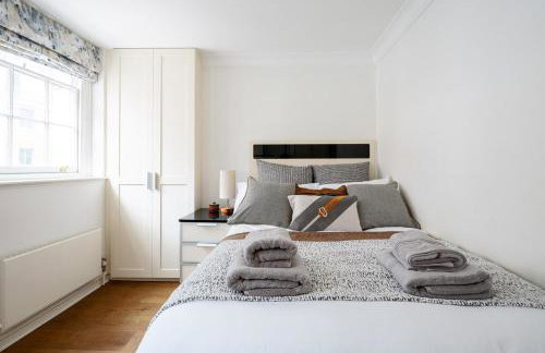 Elegant 4-Story Townhouse Near Victoria Station - Foto 21