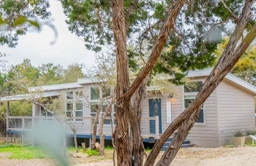 Serene Hill Country Home w/ Romantic Garden Escape - Foto 40