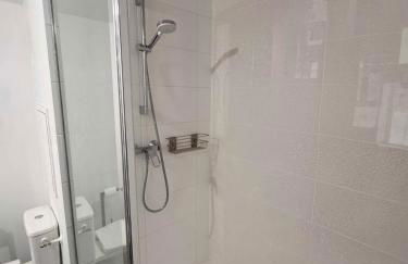 Grand studio neuf Bagneux proche transport métro 4 Paris - Foto 4