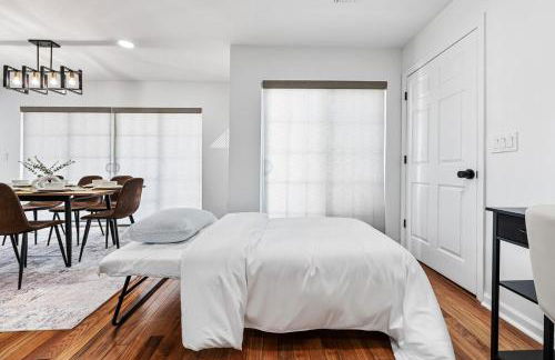 NYC 20min, Sleeps 10, Free Parking, Patio - Foto 14