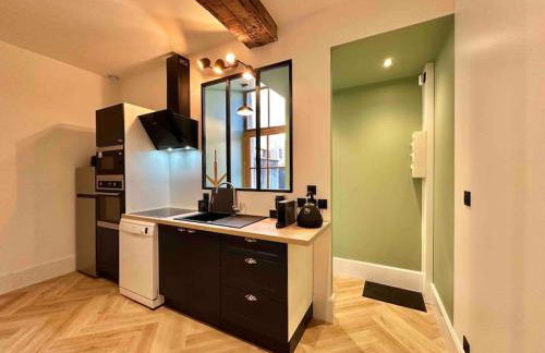 La Maison Des Cours - WIFI - Centre ville - Foto 10