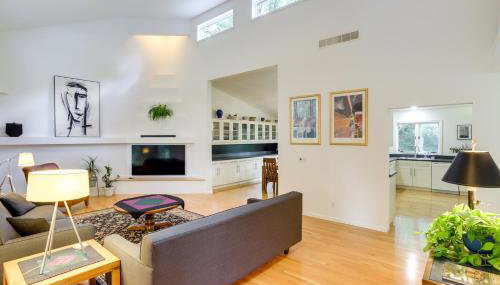 Modern and Spacious Home - 6 Mi to Dtwn South Bend - Foto 5