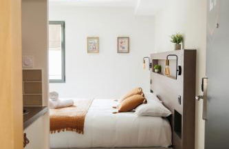 Appart'hôtel Le Corot - Accès Autonome - Saint-Junien Centre - Foto 23