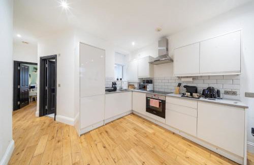 Beautiful 1 Bedroom Apartment with Garden - Clapham Common - Minutes to Central London - Photo 16