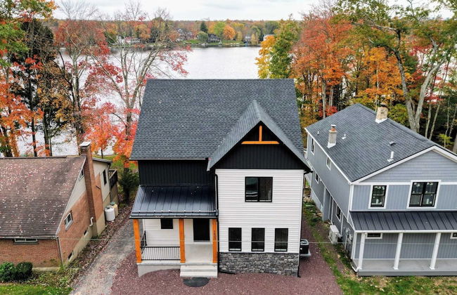 Lakeside Serenity by Avantstay Lakefront, Newly Built, Deck w/ Views! - Foto 1