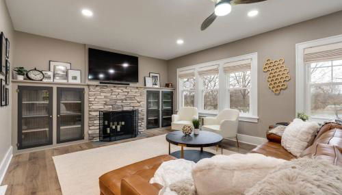 Riverside Retreat! - Photo 4