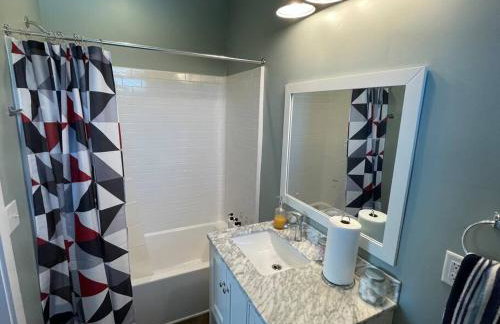 Pet friendly Wi-Fi luxury gated community downtown Greenville - Photo 11