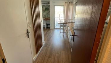 Joli studio une pièce entièrement rénové et équipé classé 2 étoiles - Foto 4