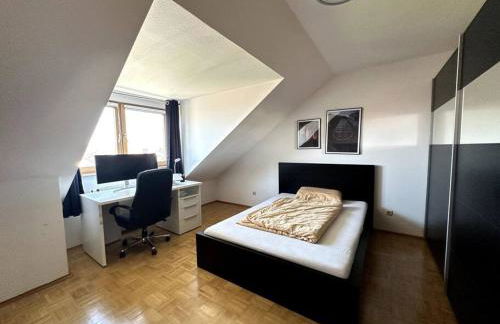 Großzügige 2-Zimmer-Wohnung mit Balkon, ruhige Lage - Foto 8