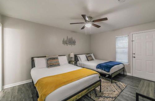 Central 3Bed2B at AT&T - Cowboy Stadium - Texas Live - Photo 24