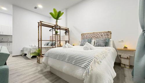 Refugio del Madroño - Estudio Moderno en Málaga - Foto 5