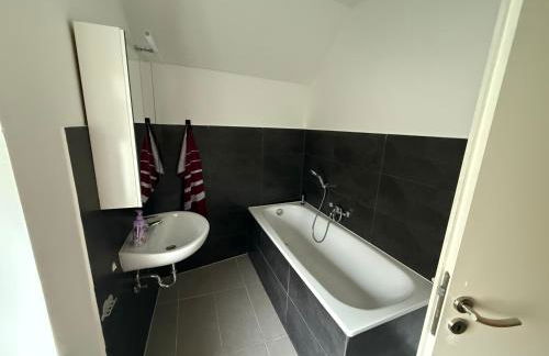 Monteur und Ferienhaus Herne Zentrum WLAN, Küche und Parkplatz - Foto 20