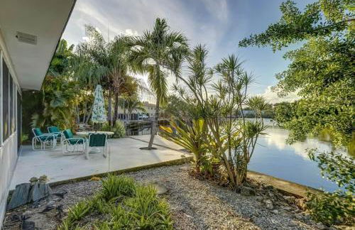 Waterfront Apartment Private Patio Pool - Foto 29
