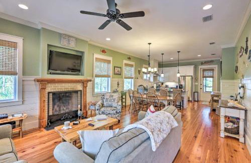 Breezy Home with Grills, Pool and Beach Access! - Foto 4