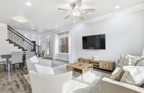 O22B Southwest Houston 1BR King Bed Pet Friendly Fast WiFi - Foto 11