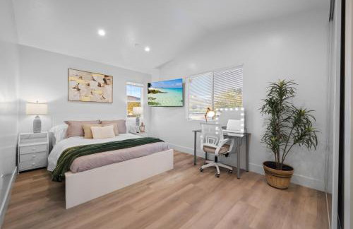 Entire Private Home with 3 Bedrooms 2 Bathrooms, with Garage, Gated Yard, King Bed House, Available Now - Foto 13