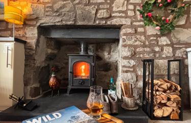 Loch Ness village cottage for 2 with free parking & pets welcome - Foto 2