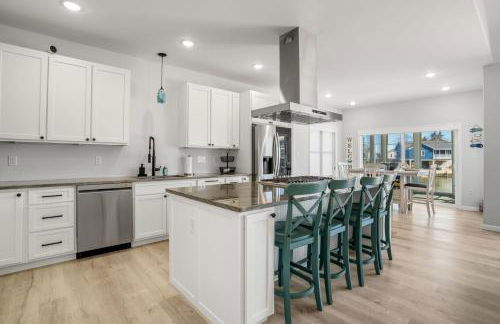 Mulligan Home - Waterfront, boat dock & community pools! - Foto 12