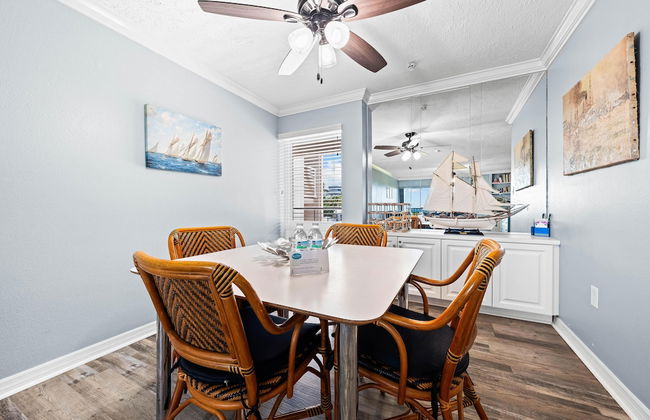 Direct Beachfront Delight by Beachside Management - Photo 27