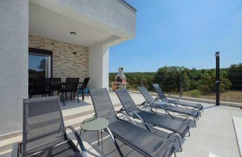 Brand new Villa Leny with heated pool - Foto 10