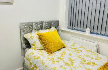 Beautiful and Homely 3 Bed House With FREE Parking So Close To Man City and City Centre - Foto 27