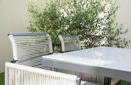 GuestReady - Aveiro stylish stay with a terrace - Photo 8