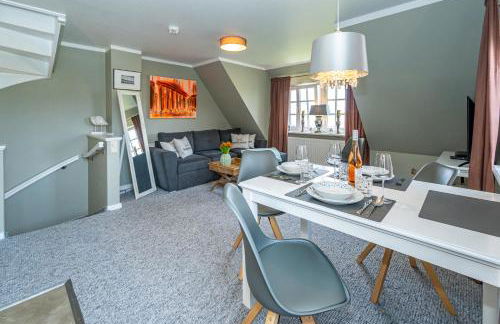 Gemütliche Wohnung unter Reet mit Pool und Sauna in Keitum - Photo 9