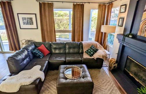 King Bed Quiet Home on Cul-de-Sac Hiking Trails - Foto 7