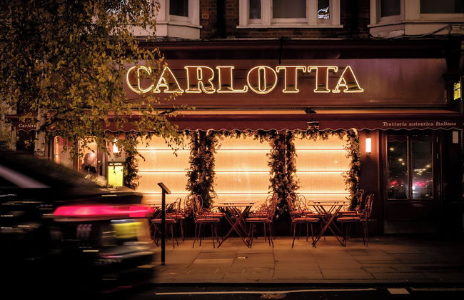 Luxury 2 Bed Apartment in Central London - Photo 62