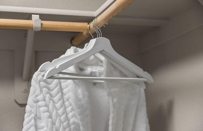 Chic Apt w Jacuzzi Pool BBQ Mountain Views - Foto 20