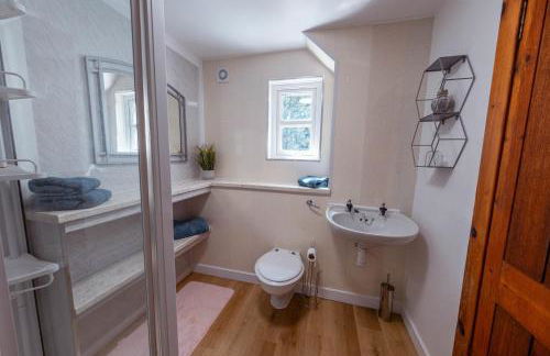 Large country house with garden, outdoor spa area & games room with Hot Tub and Fire Pit - Foto 27