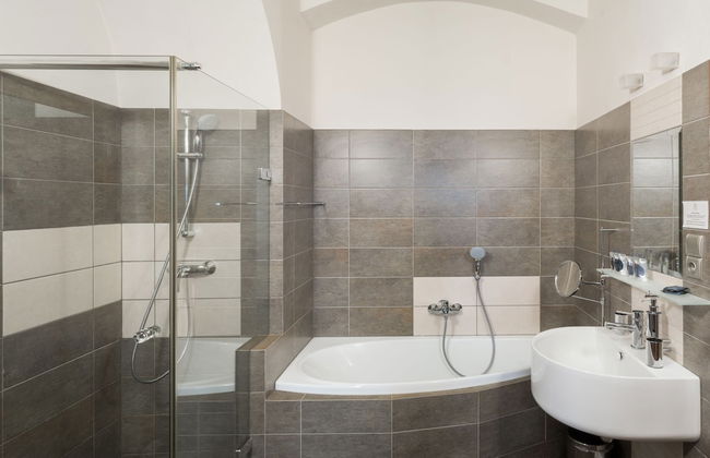 3 Epoques Apartments by Adrez Living - Foto 62